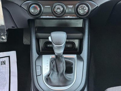 2024 Kia Forte LXS IVT