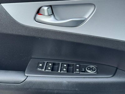 2024 Kia Forte LXS IVT