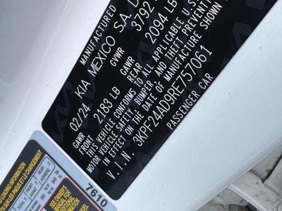 2024 Kia Forte LXS IVT