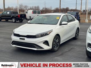 2024 Kia Forte LXS IVT