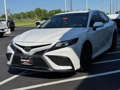 2023 Toyota Camry SE Auto (Natl)