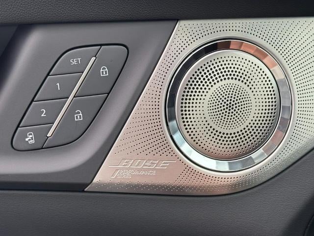 2027 Buick Enclave 4dr Avenir