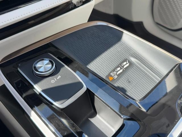 2026 Buick Enclave 4dr Avenir