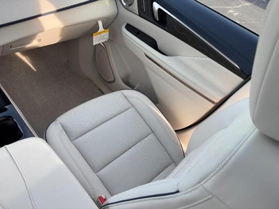 2026 Buick Enclave 4dr Avenir