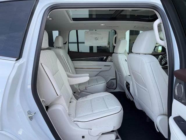 2026 Buick Enclave 4dr Avenir