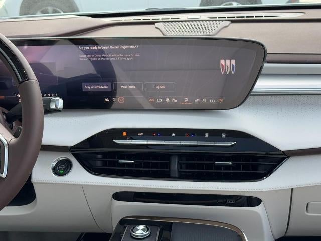 2026 Buick Enclave 4dr Avenir