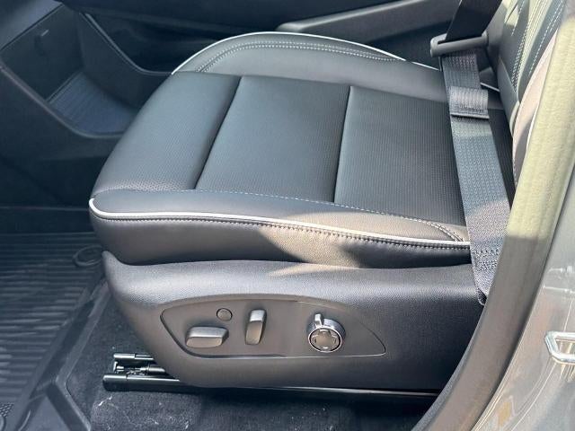 2027 Buick Enclave 4dr Avenir