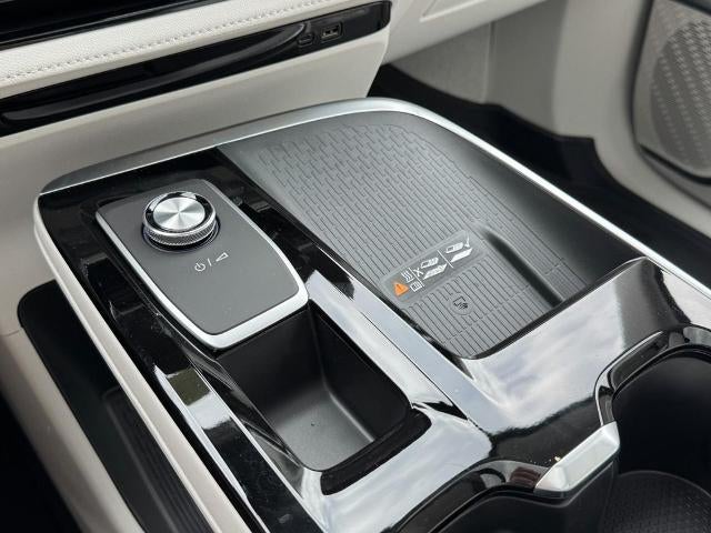 2027 Buick Enclave 4dr Avenir