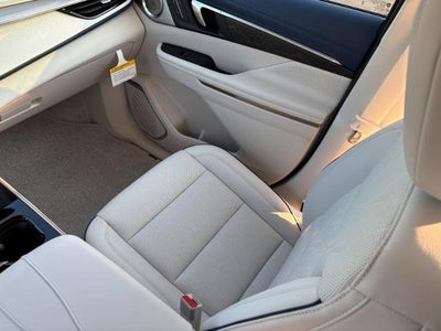 2026 Buick Enclave 4dr Avenir