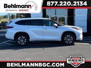 2025 Toyota Highlander LE