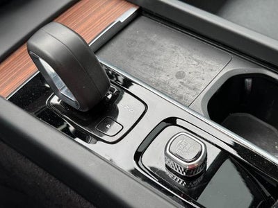 2022 Volvo S60 B5 AWD Momentum