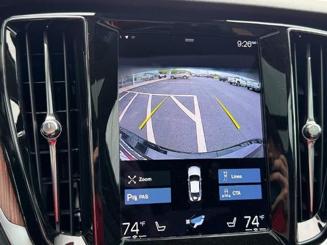 2022 Volvo S60 B5 AWD Momentum