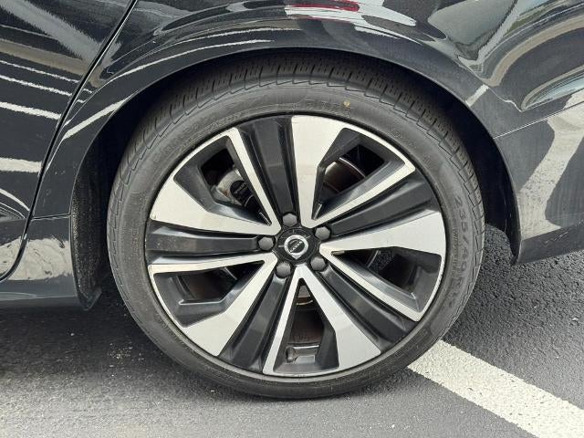 2022 Volvo S60 B5 AWD Momentum