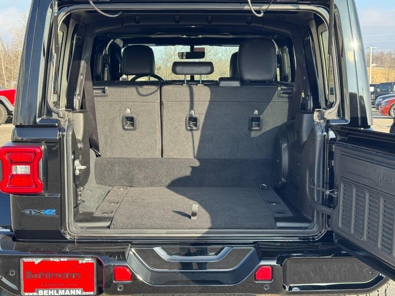 2022 Jeep Wrangler Unlimited Sahara High Altitude 4xe