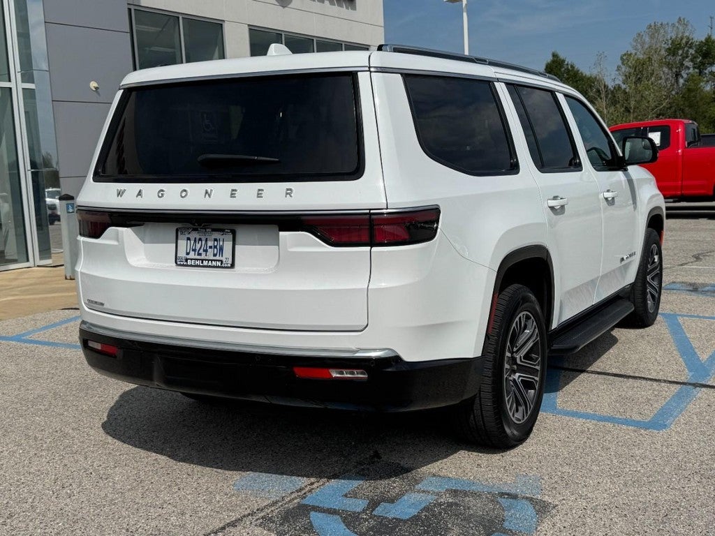 2023 Jeep Wagoneer Base