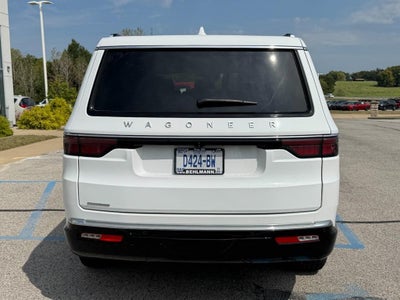 2023 Jeep Wagoneer Base