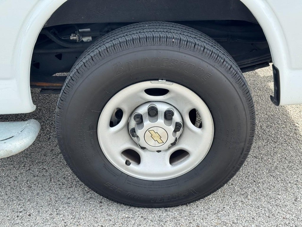 2024 Chevrolet Express 2500 Work Van Cargo
