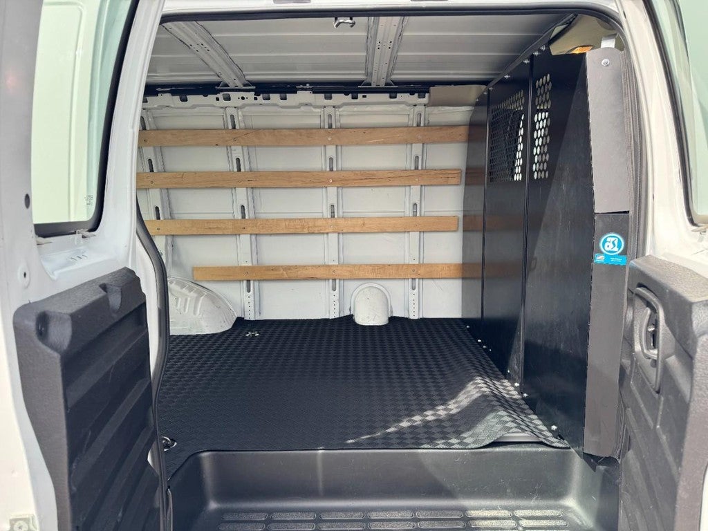 2024 Chevrolet Express 2500 Work Van Cargo