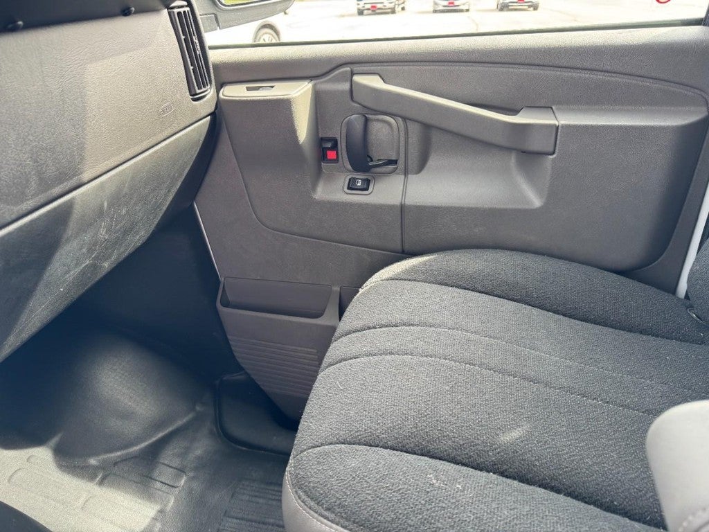 2024 Chevrolet Express 2500 Work Van Cargo