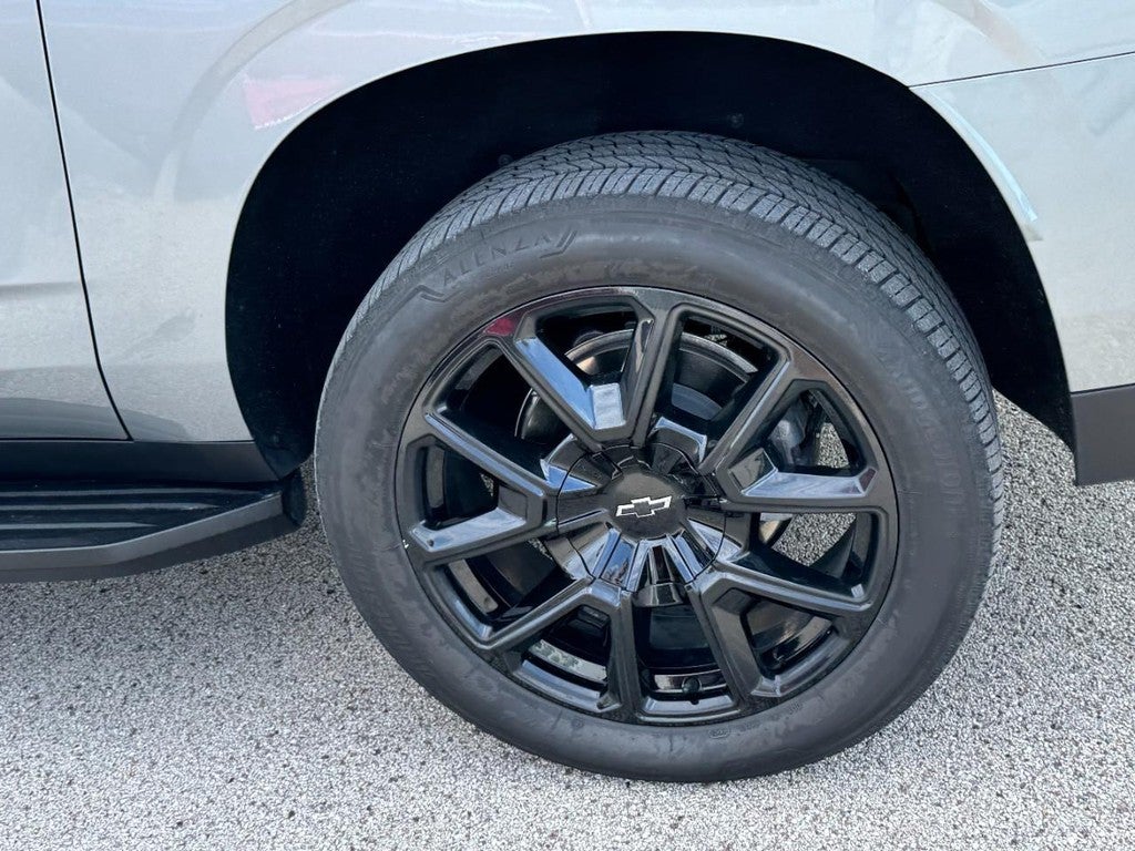 2025 Chevrolet Suburban RST
