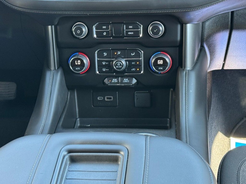 2024 Chevrolet Suburban LS
