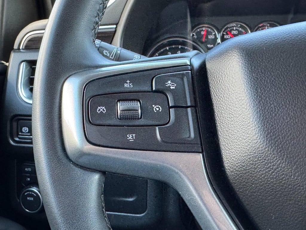 2024 Chevrolet Suburban LS