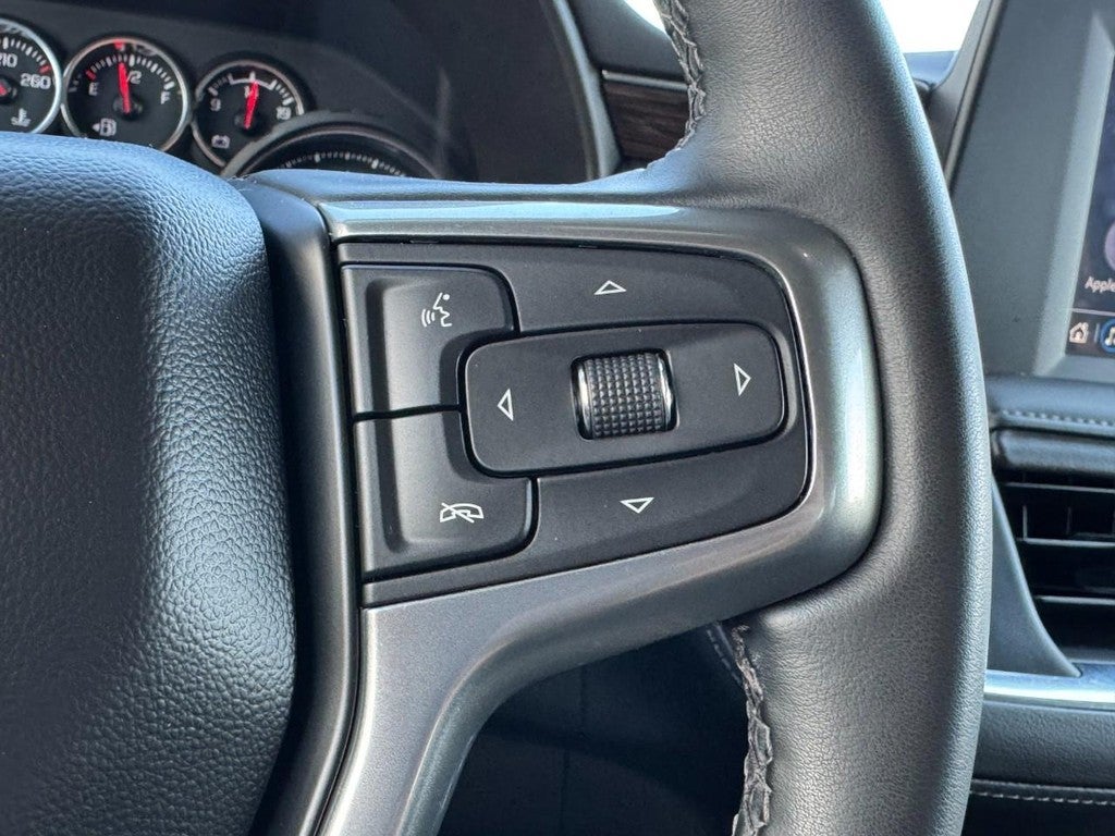 2024 Chevrolet Suburban LS