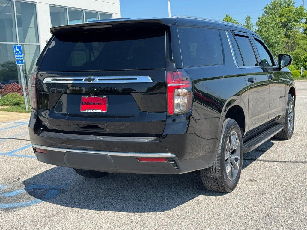 2024 Chevrolet Suburban LS