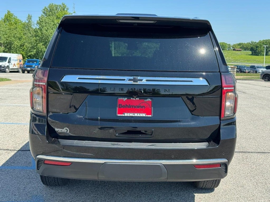 2024 Chevrolet Suburban LS