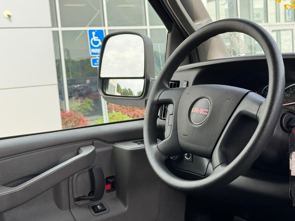 2025 GMC Savana 2500 Work Van