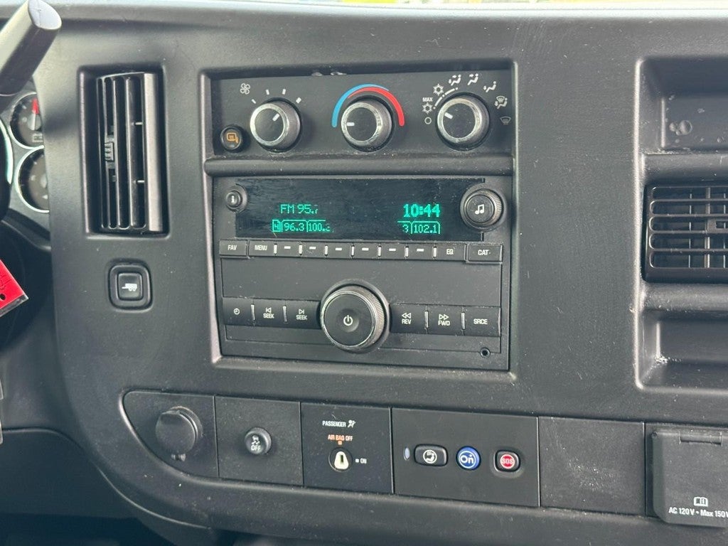 2025 GMC Savana 2500 Work Van