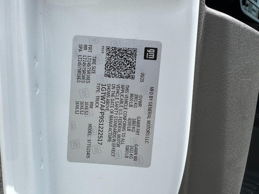 2025 GMC Savana 2500 Work Van