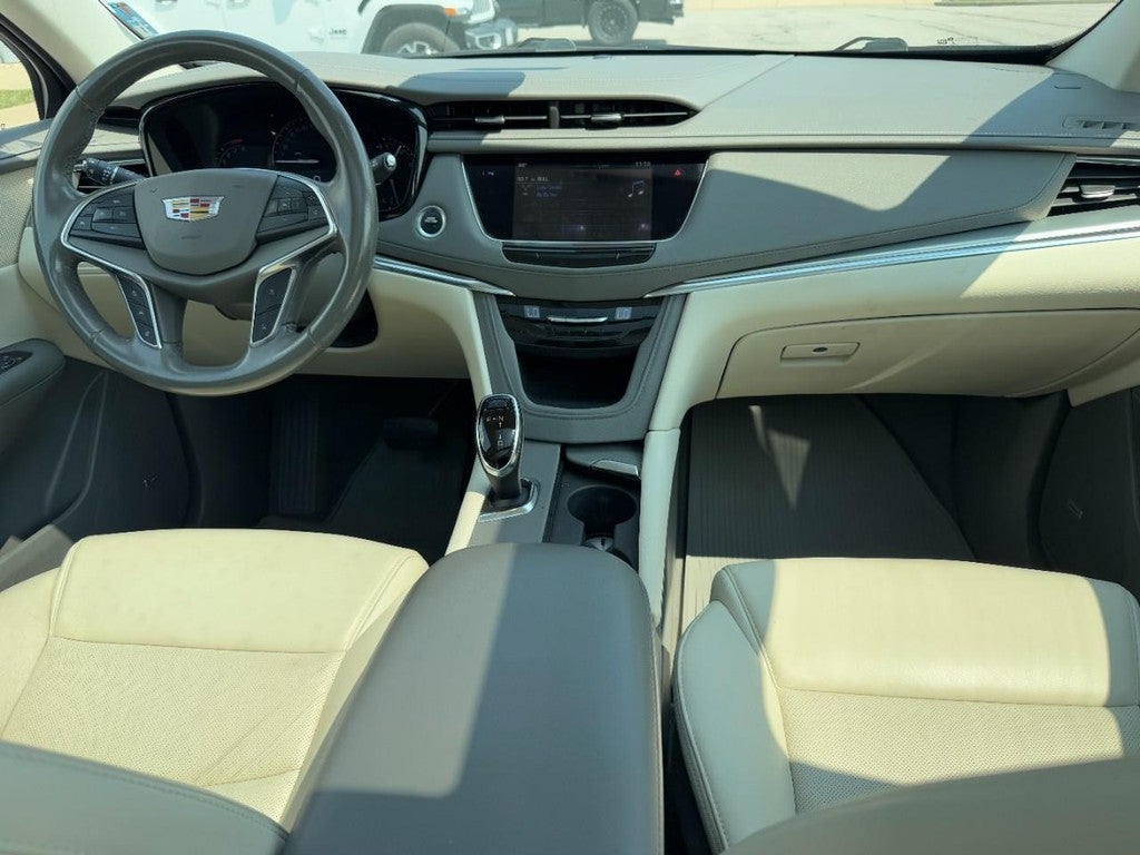 2019 Cadillac XT5 Premium Luxury