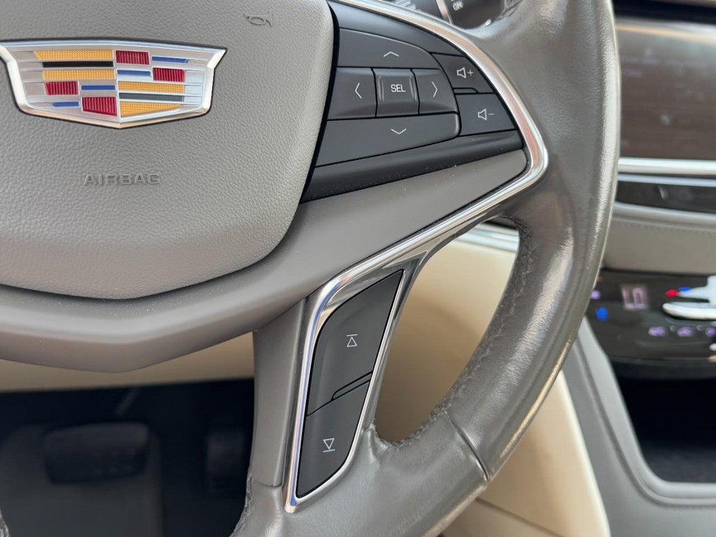 2019 Cadillac XT5 Premium Luxury
