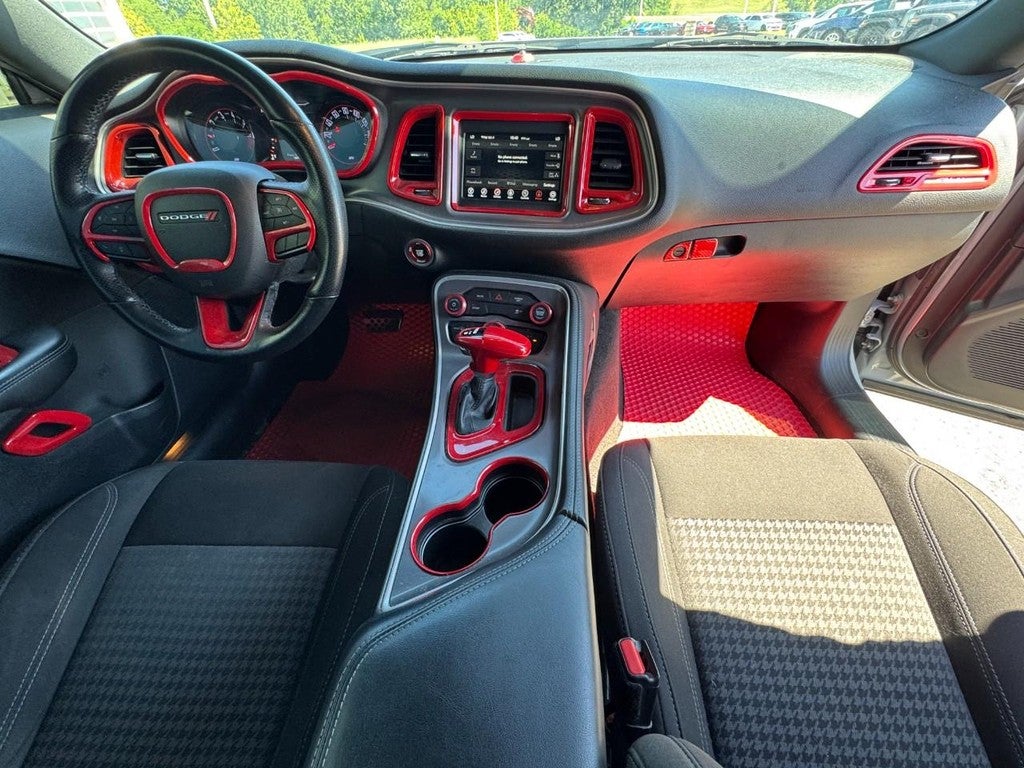 2022 Dodge Challenger SXT
