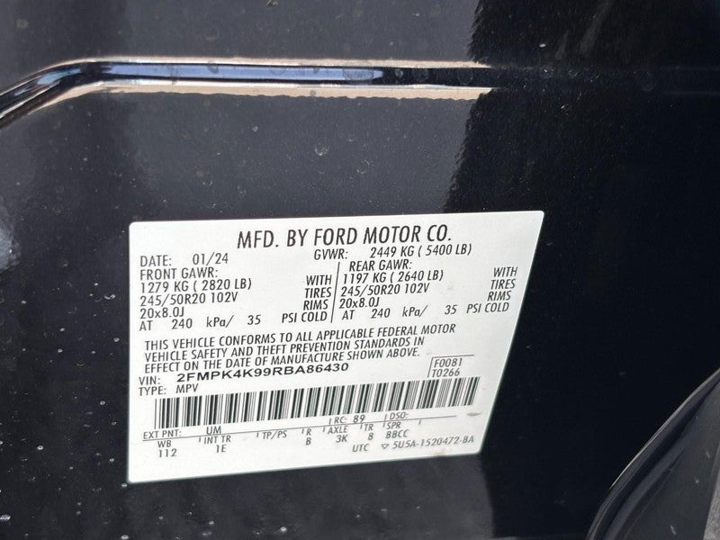 2024 Ford Edge Titanium