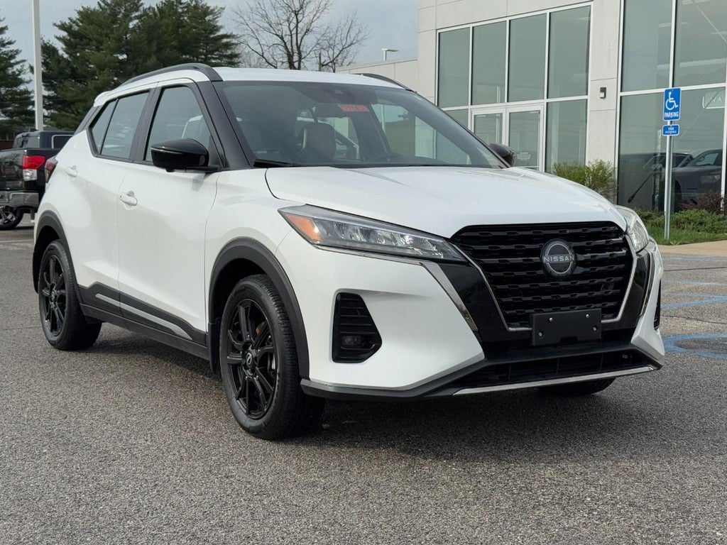 2024 Nissan Kicks SR