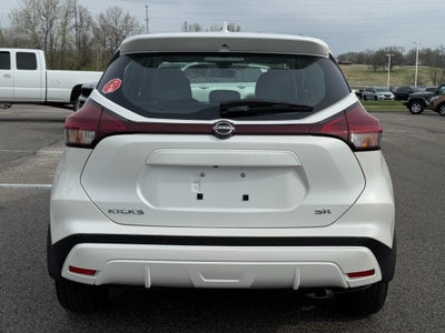 2024 Nissan Kicks SR