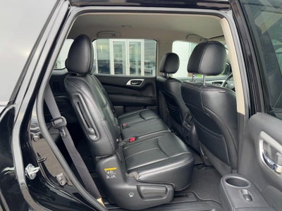 2017 Nissan Pathfinder SL