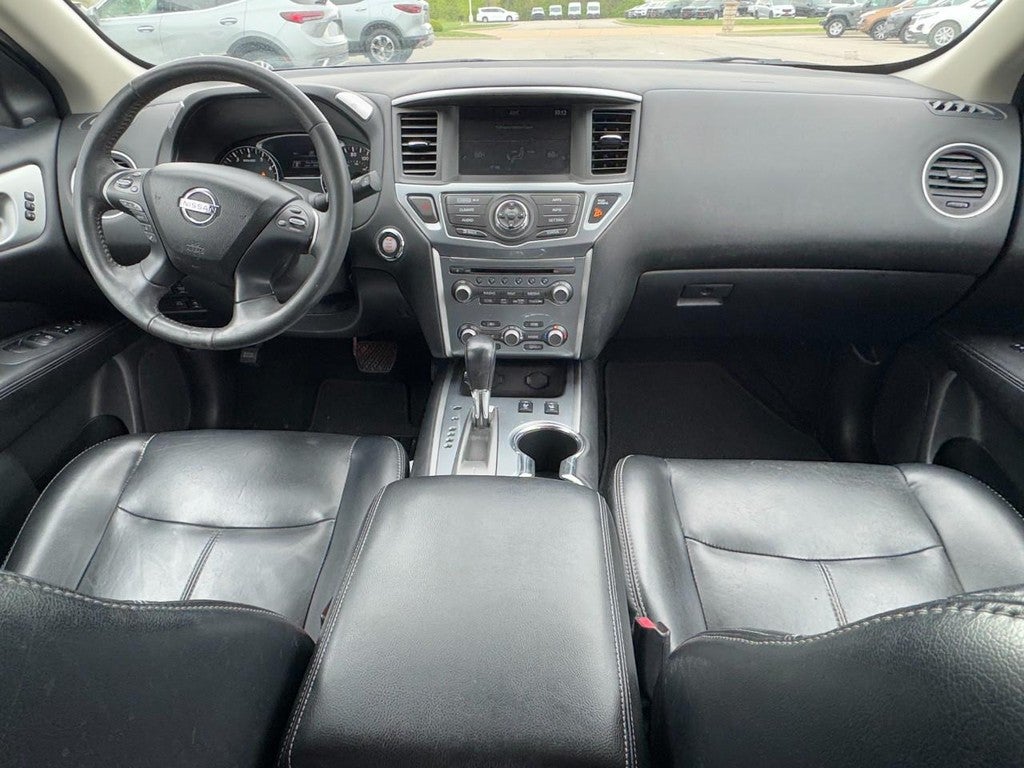 2017 Nissan Pathfinder SL