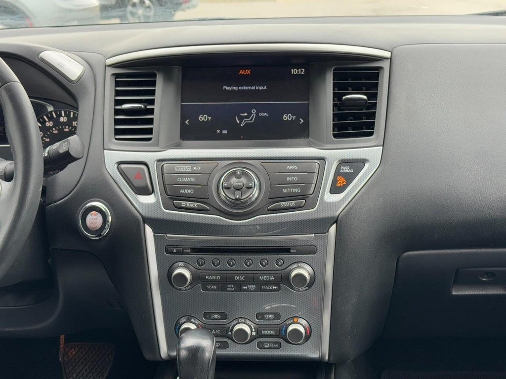 2017 Nissan Pathfinder SL