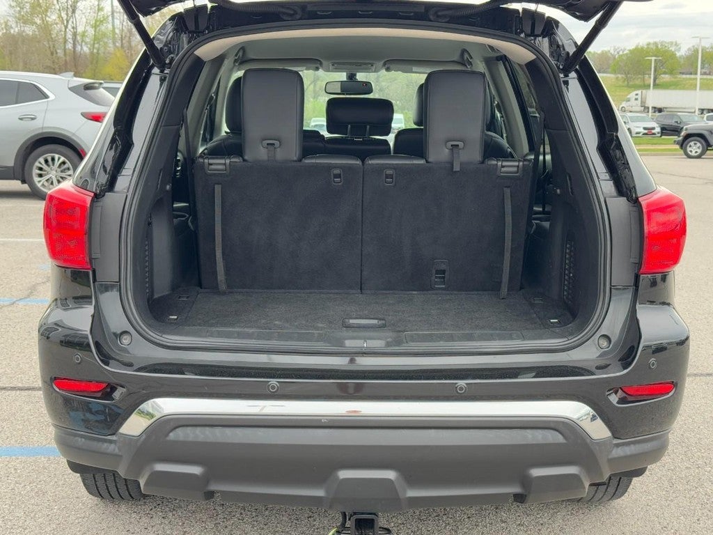 2017 Nissan Pathfinder SL