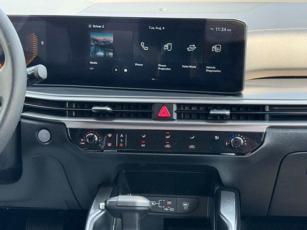 2025 Kia Sorento LX