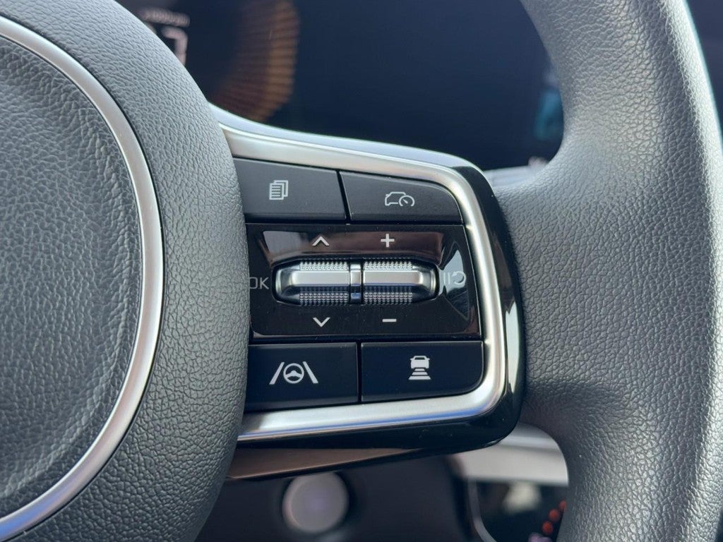 2025 Kia Sorento LX