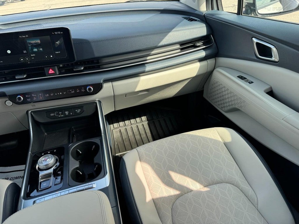 2025 Kia Carnival Hybrid EX
