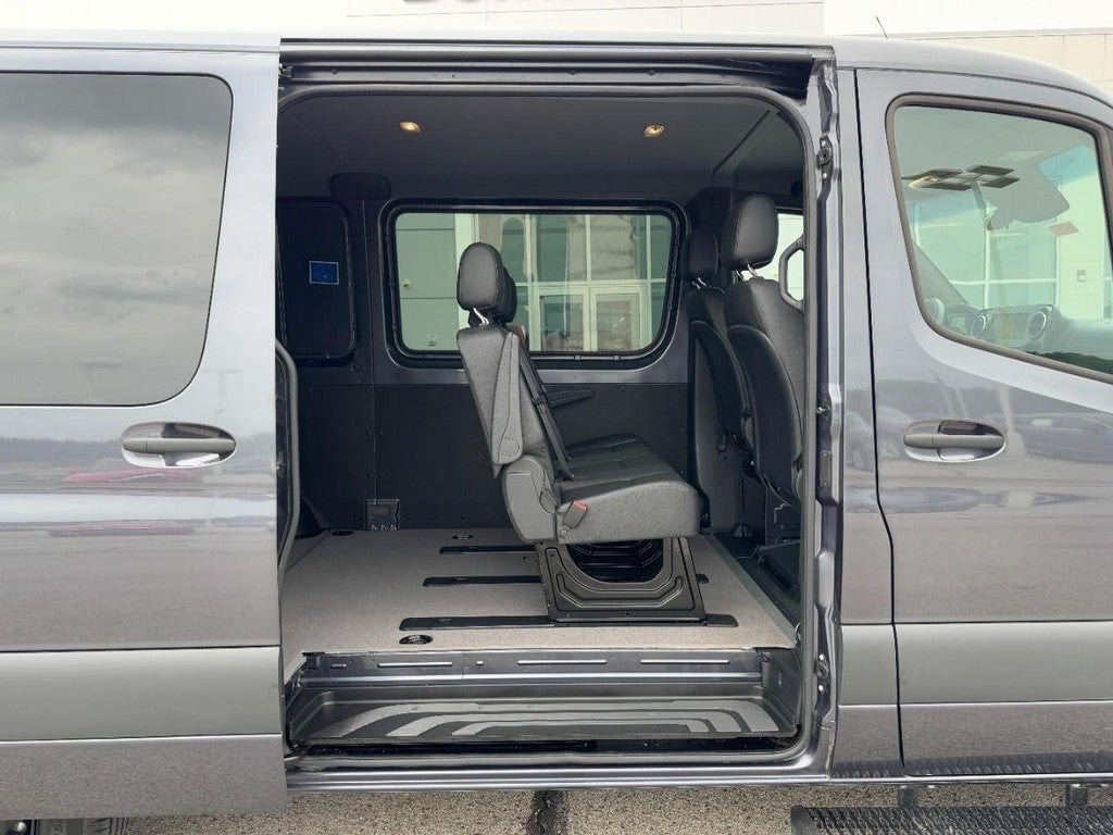 2024 Mercedes-Benz Sprinter 2500 Cargo 144 WB