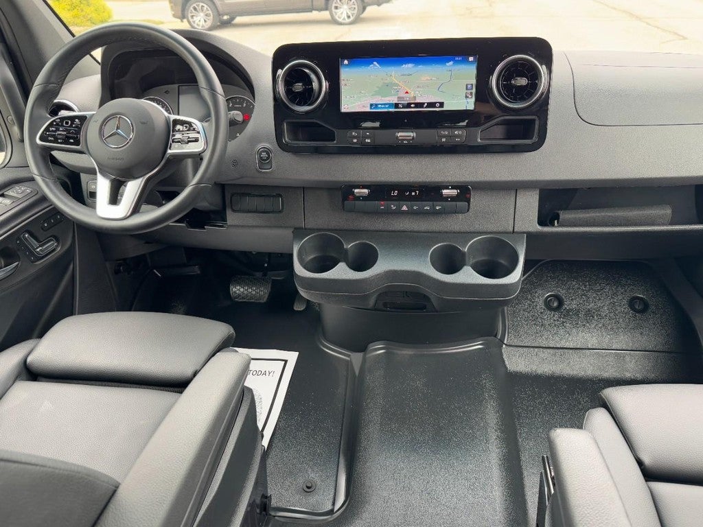 2024 Mercedes-Benz Sprinter 2500 Cargo 144 WB